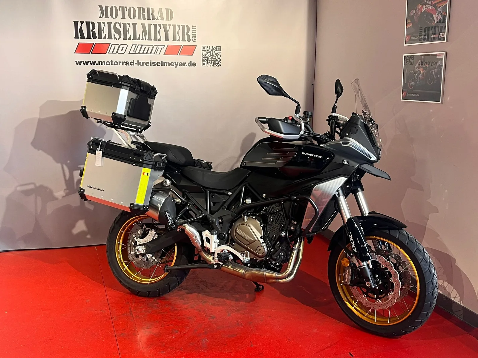 QJ Motor SRT 700 SX Mod.26 alle Farben sofort verfügbar!