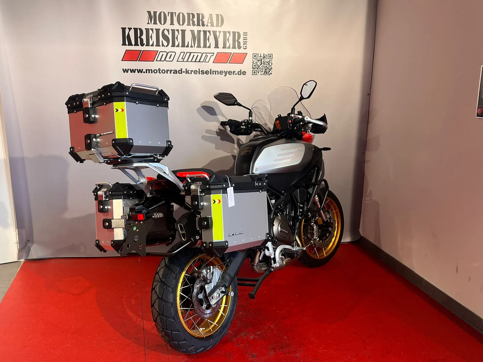 QJ Motor SRT 700 SX Mod.26 alle Farben sofort verfügbar!