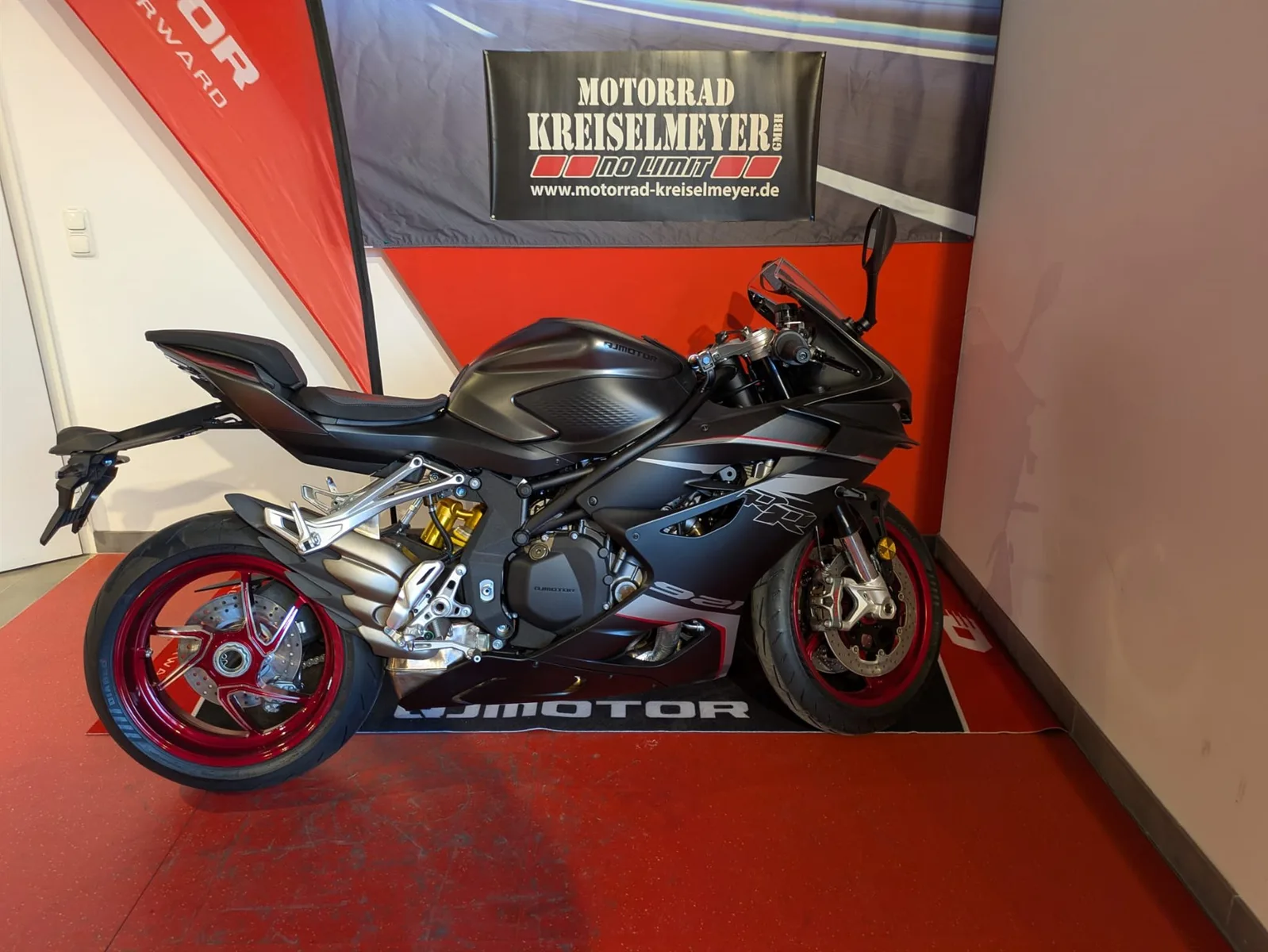 QJ Motor SRK 921 RR Mod.26 alle Farben sofort verfügbar!