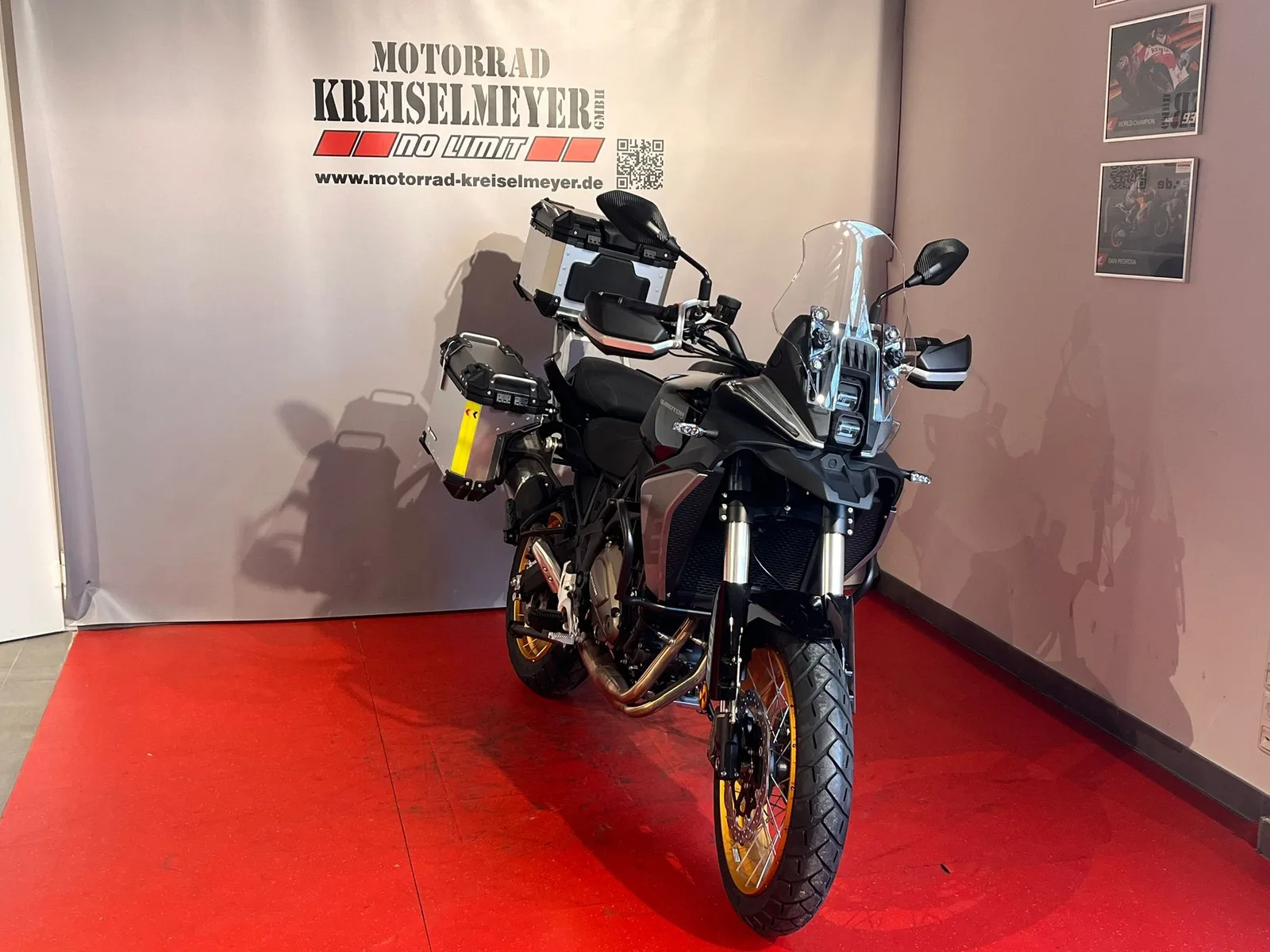 QJ Motor SRT 700 SX Mod.26 alle Farben sofort verfügbar!