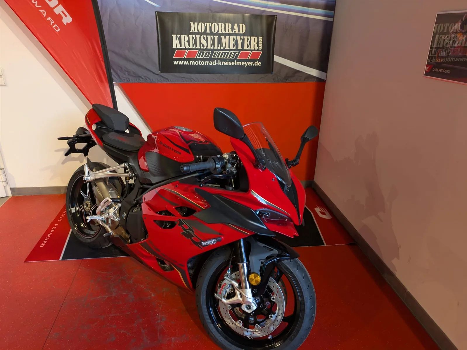 QJ Motor SRK 921 RR Mod.26 alle Farben sofort verfügbar!