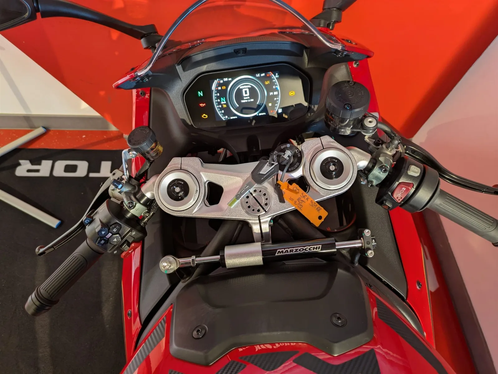 QJ Motor SRK 921 RR Mod.26 alle Farben sofort verfügbar!