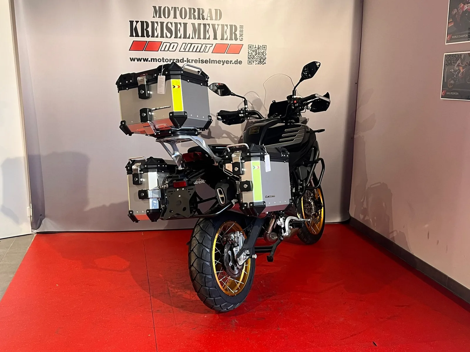 QJ Motor SRT 700 SX Mod.26 alle Farben sofort verfügbar!