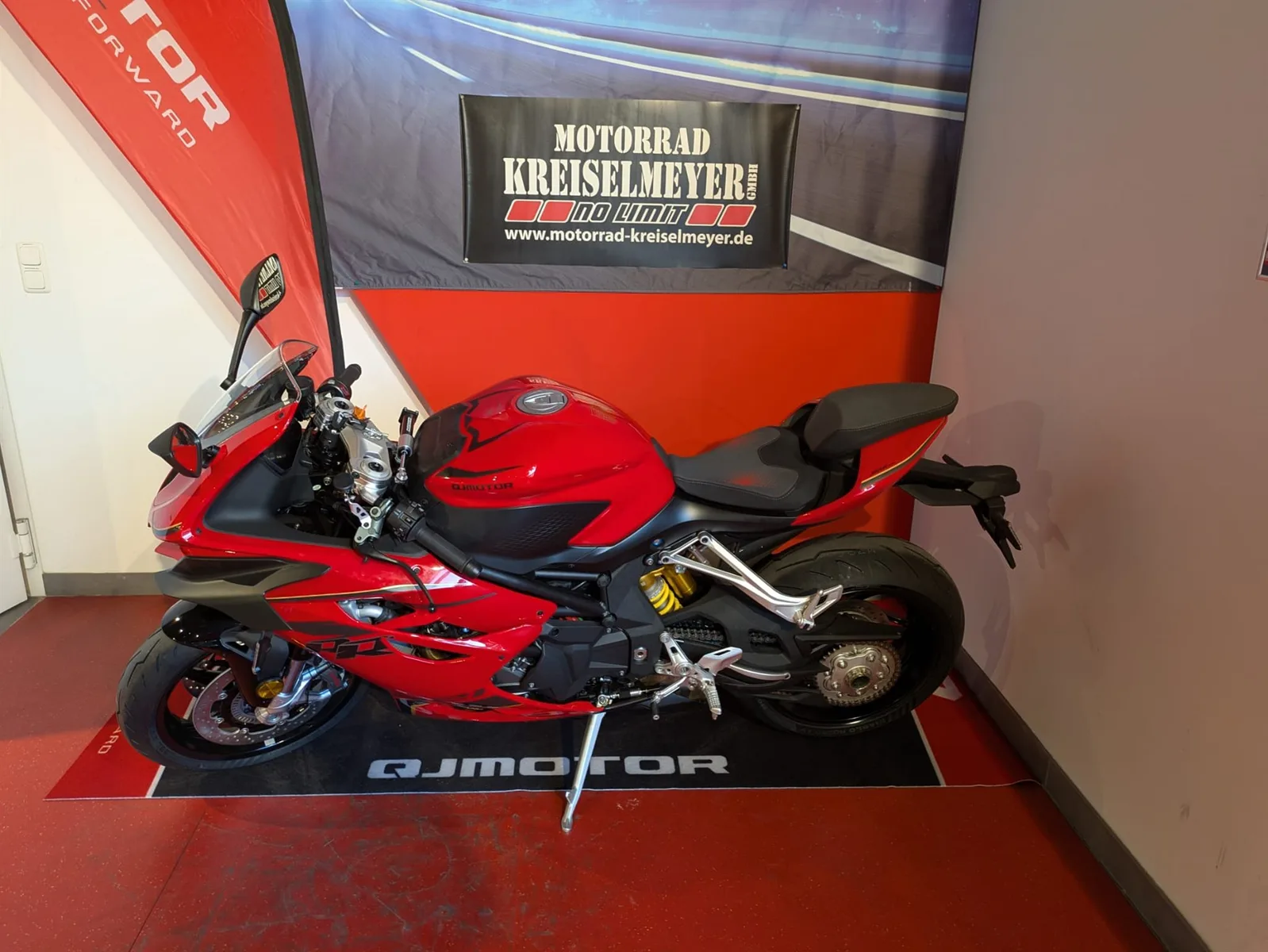 QJ Motor SRK 921 RR Mod.26 alle Farben sofort verfügbar!