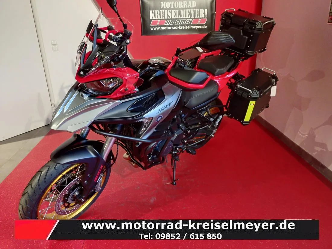 QJ Motor SRT 900 SX Mod.26 alle Farben sofort verfügbar