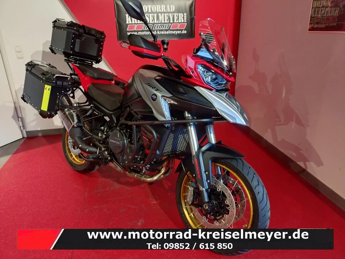 QJ Motor SRT 900 SX Mod.26 alle Farben sofort verfügbar