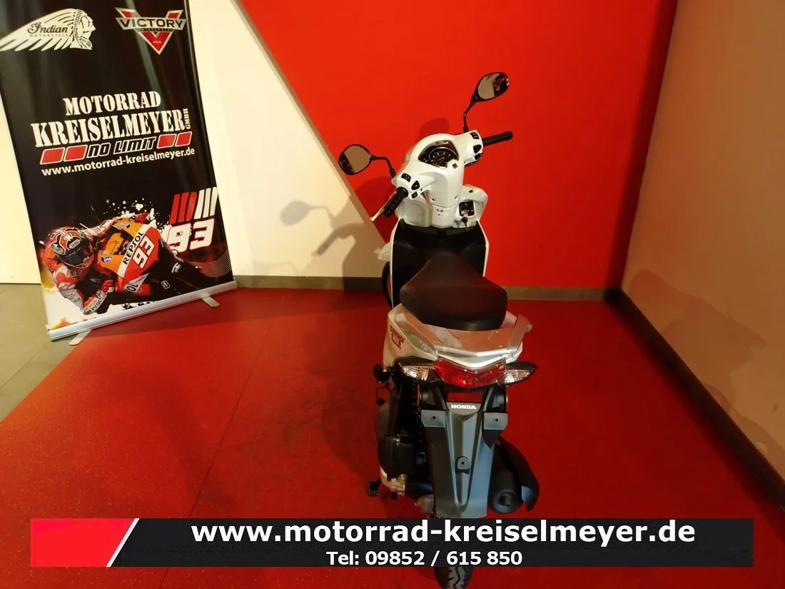 Honda Vision 110 Top gepflegter Zustand aus 1. Hand