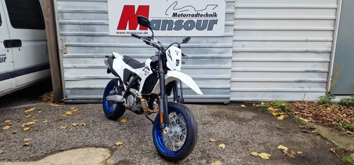 Suzuki DR-Z4SM