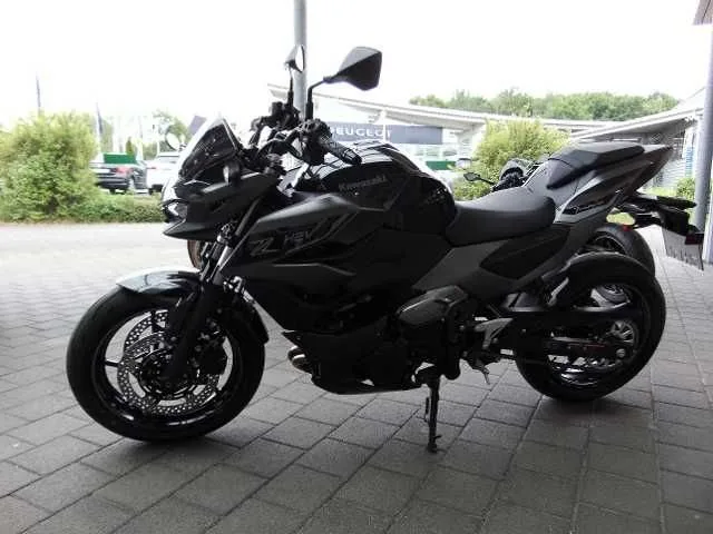 Kawasaki Z7 Hybrid