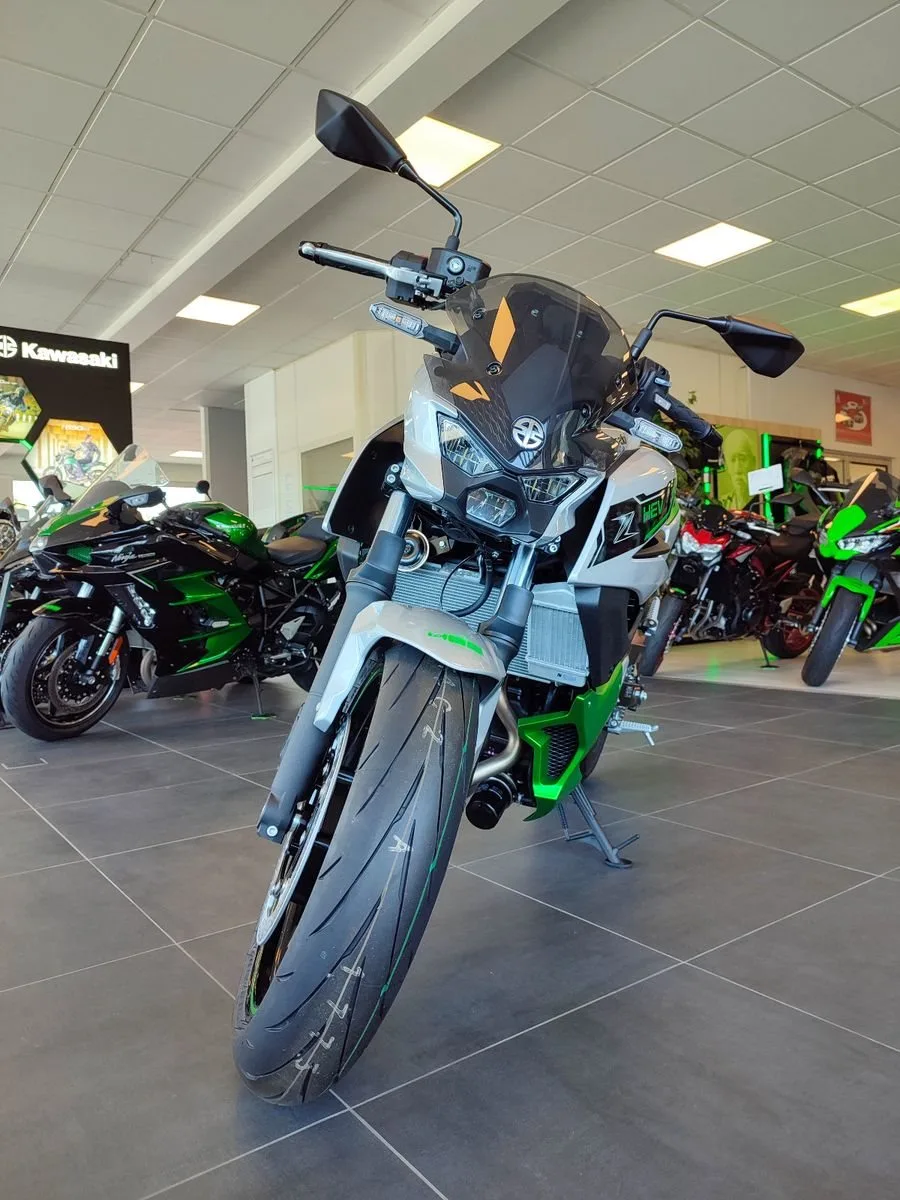 Kawasaki Z7 Hybrid