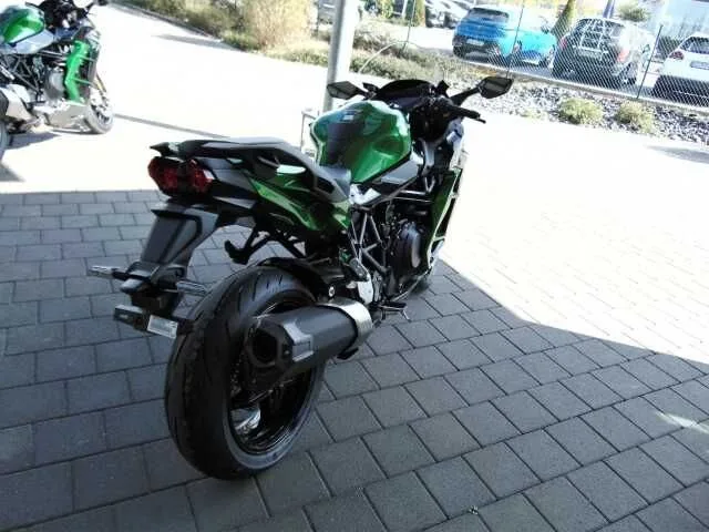 Kawasaki Ninja H2 SX Tourer