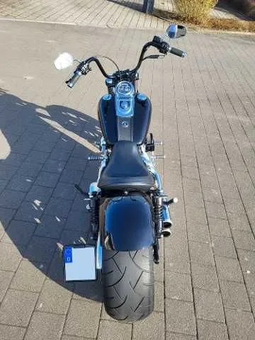 Harley-Davidson Dyna Street Bob Special