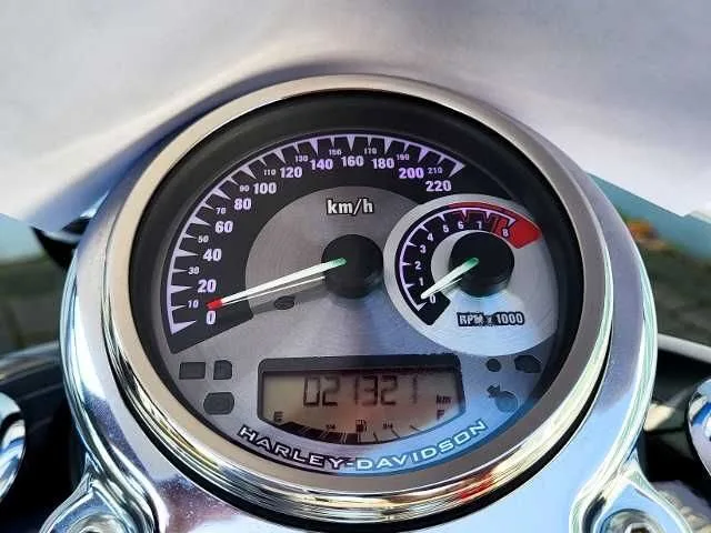 Harley-Davidson Dyna Street Bob Special