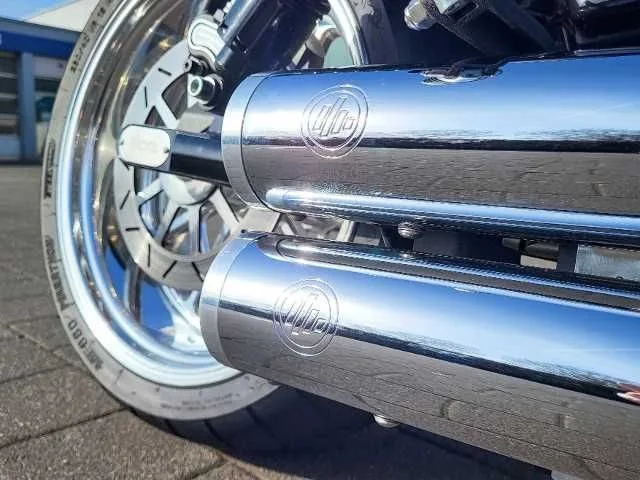 Harley-Davidson Dyna Street Bob Special