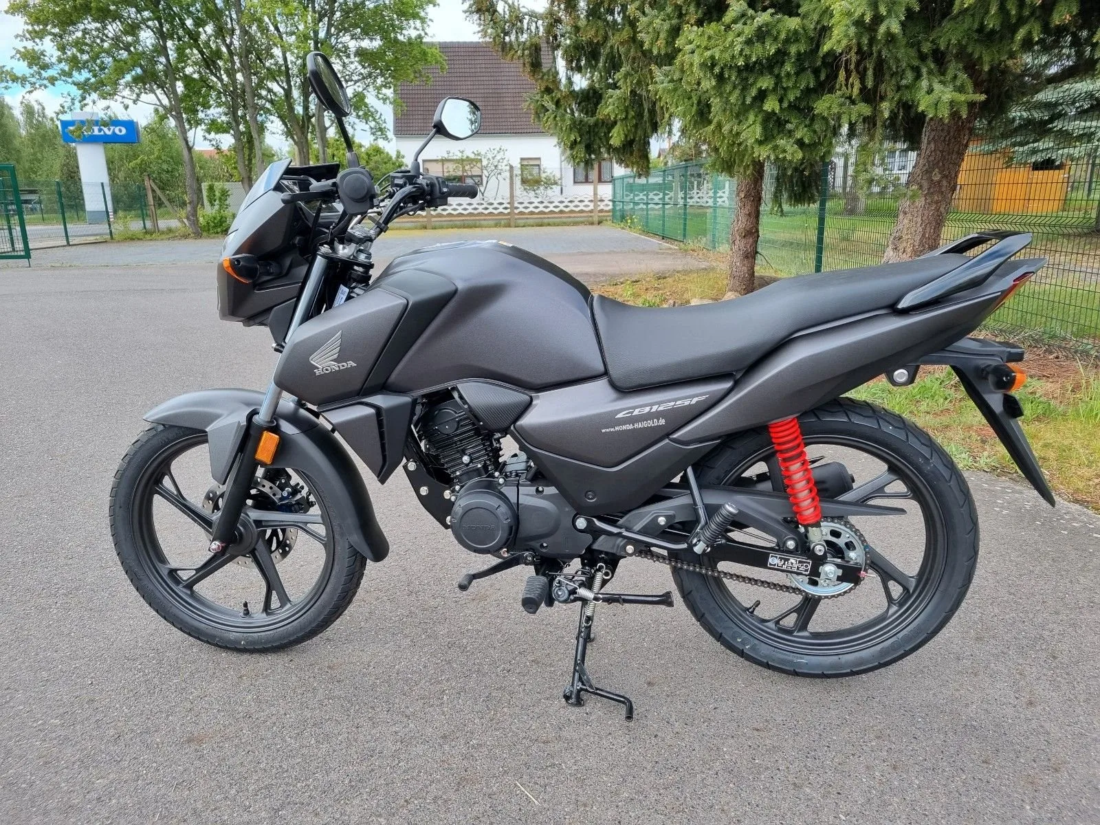 Honda CB125F