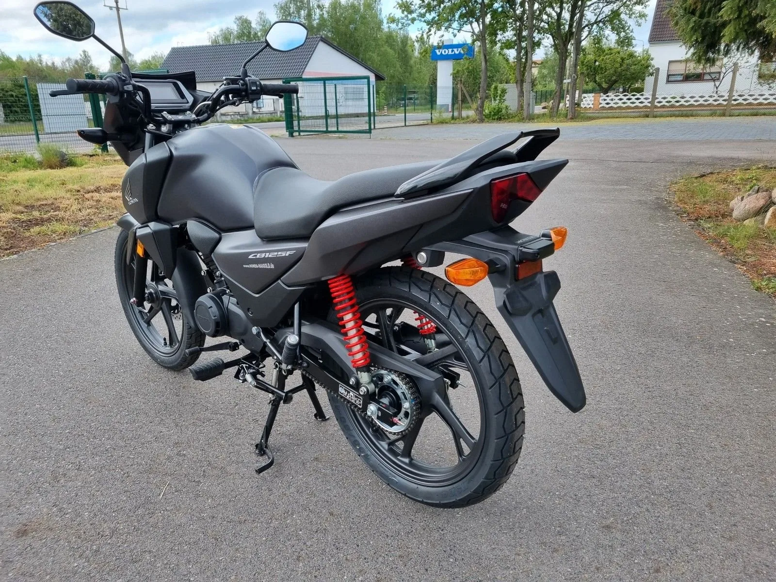 Honda CB125F