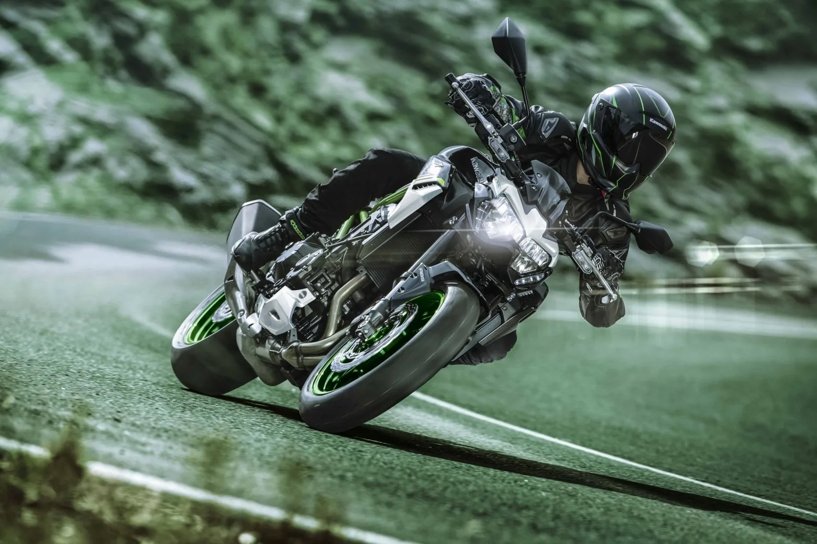 Kawasaki Z900 70kW