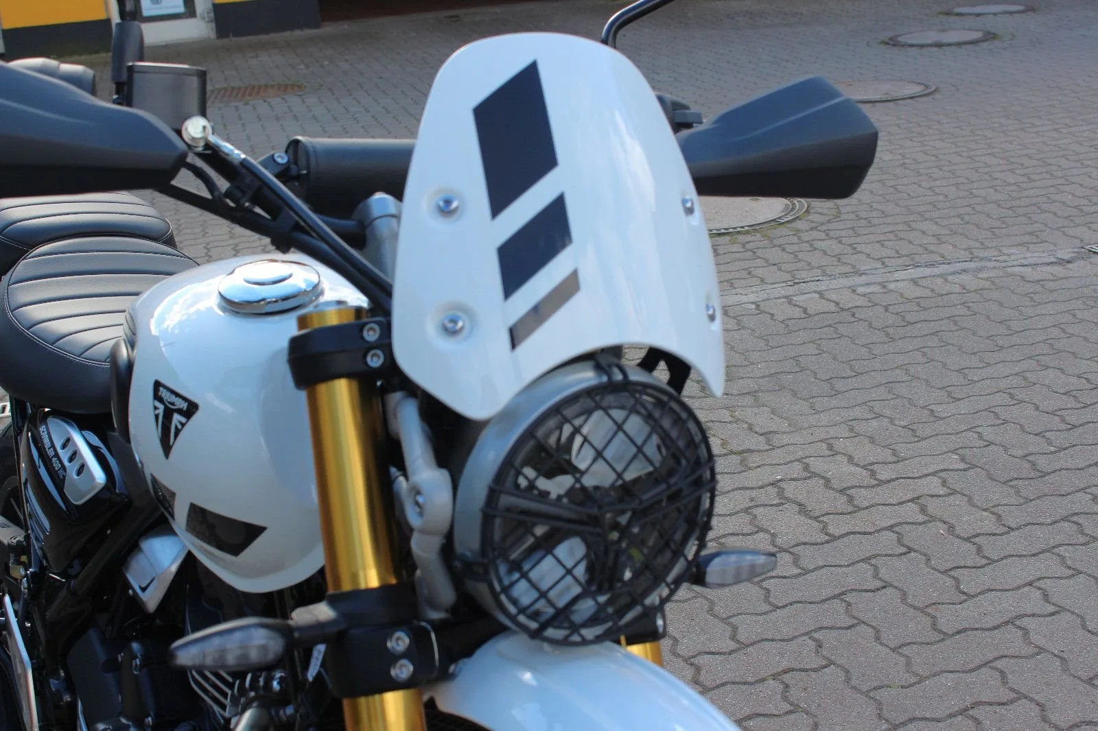Triumph Scrambler 400 XC