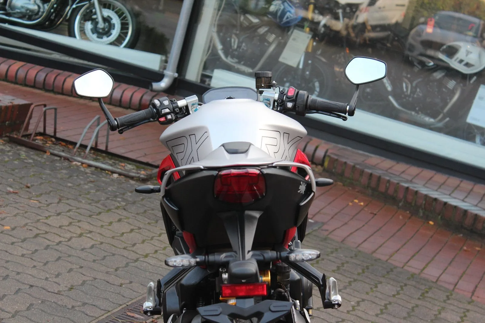 Triumph Street Triple 765 RX