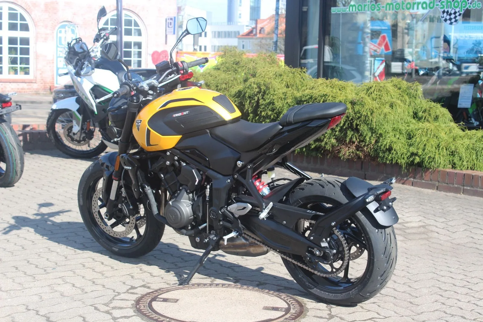 Triumph Trident 660