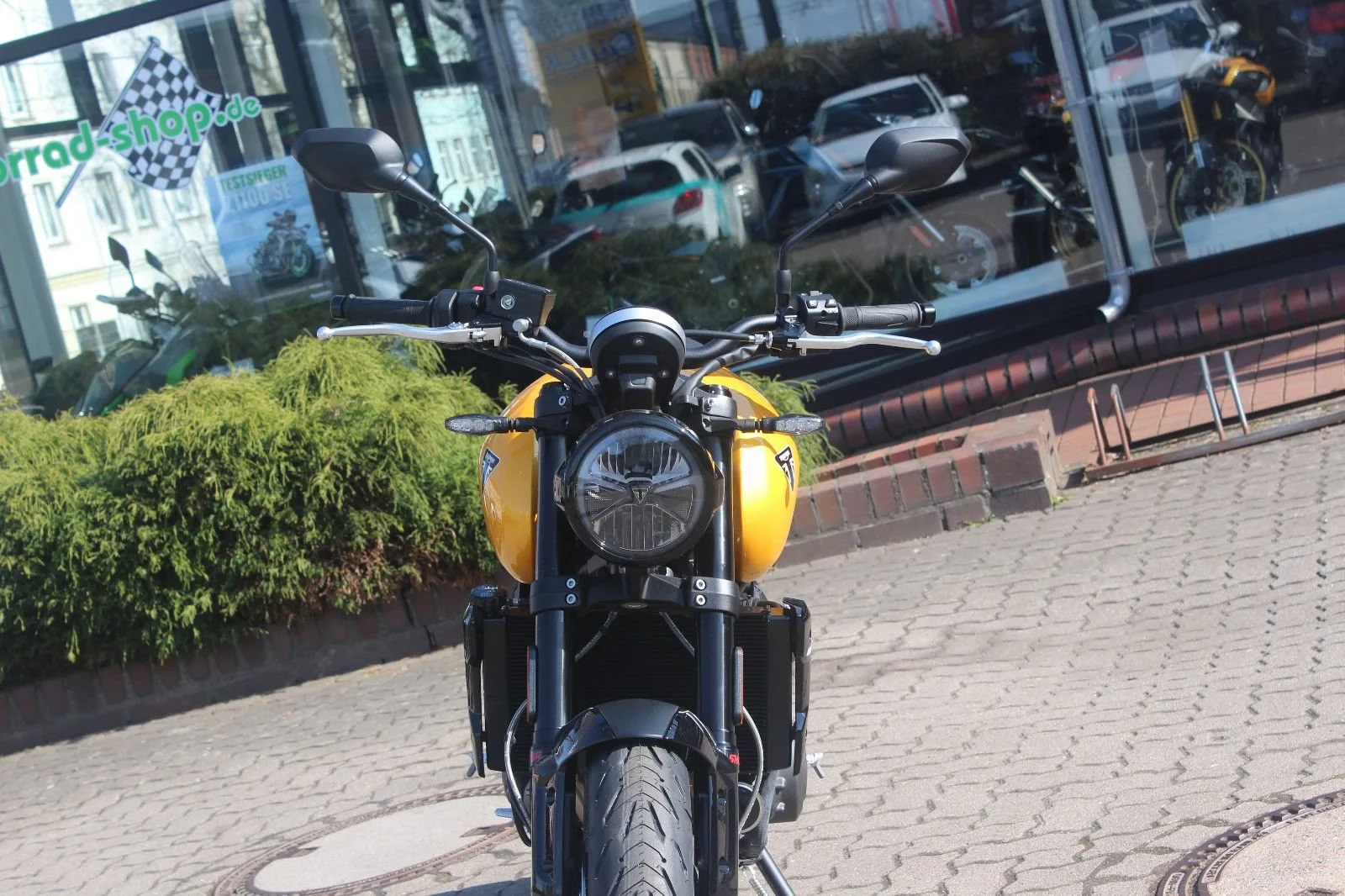 Triumph Trident 660