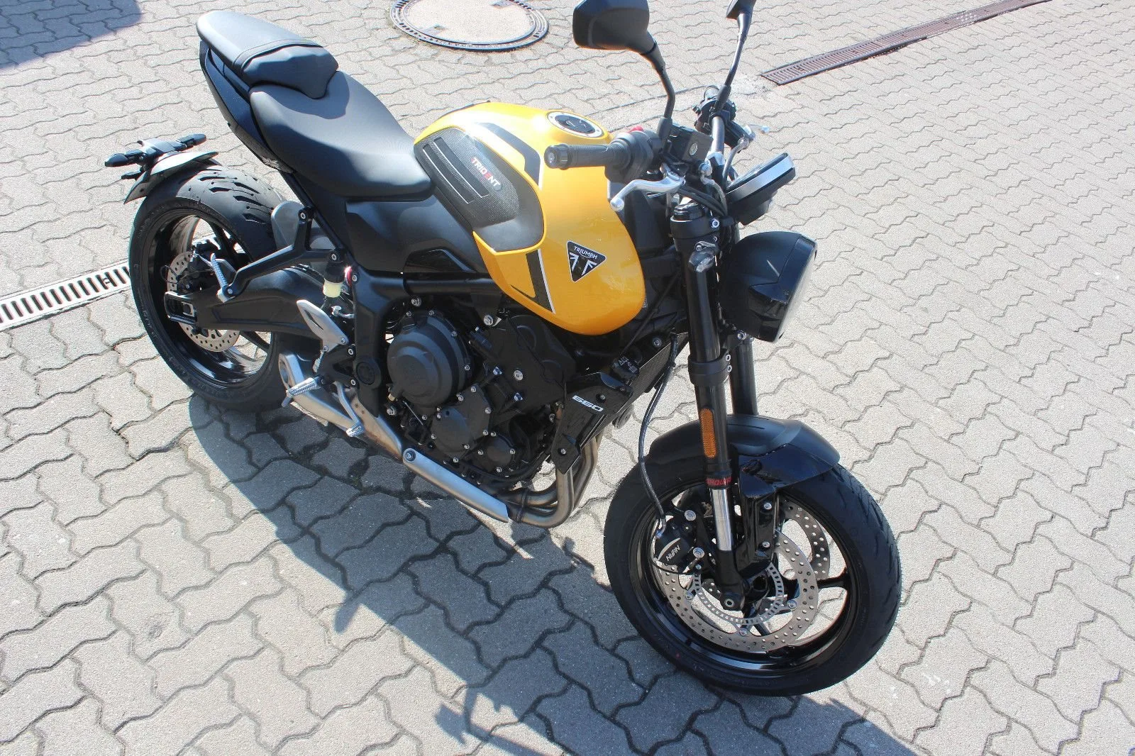Triumph Trident 660