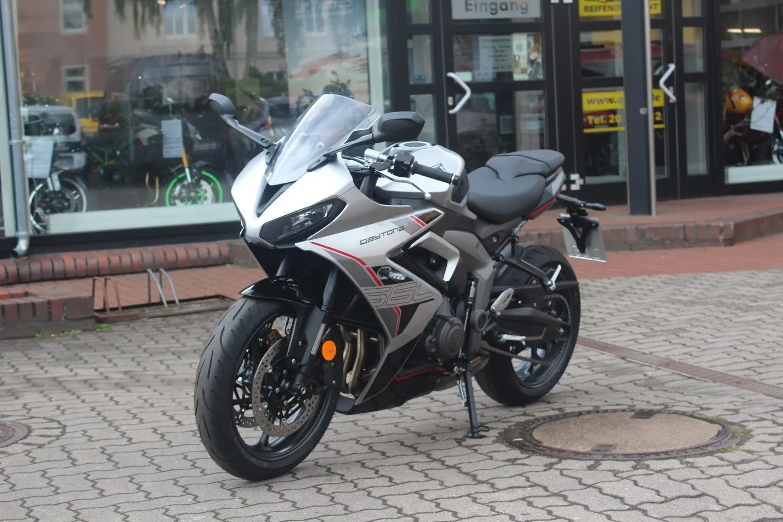 Triumph Daytona 660