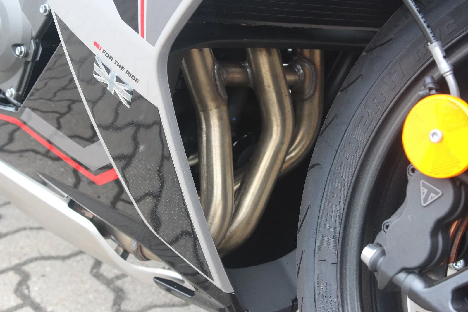 Triumph Daytona 660