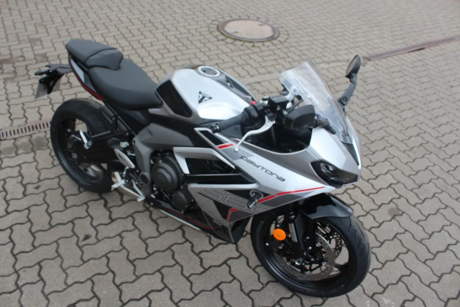 Triumph Daytona 660