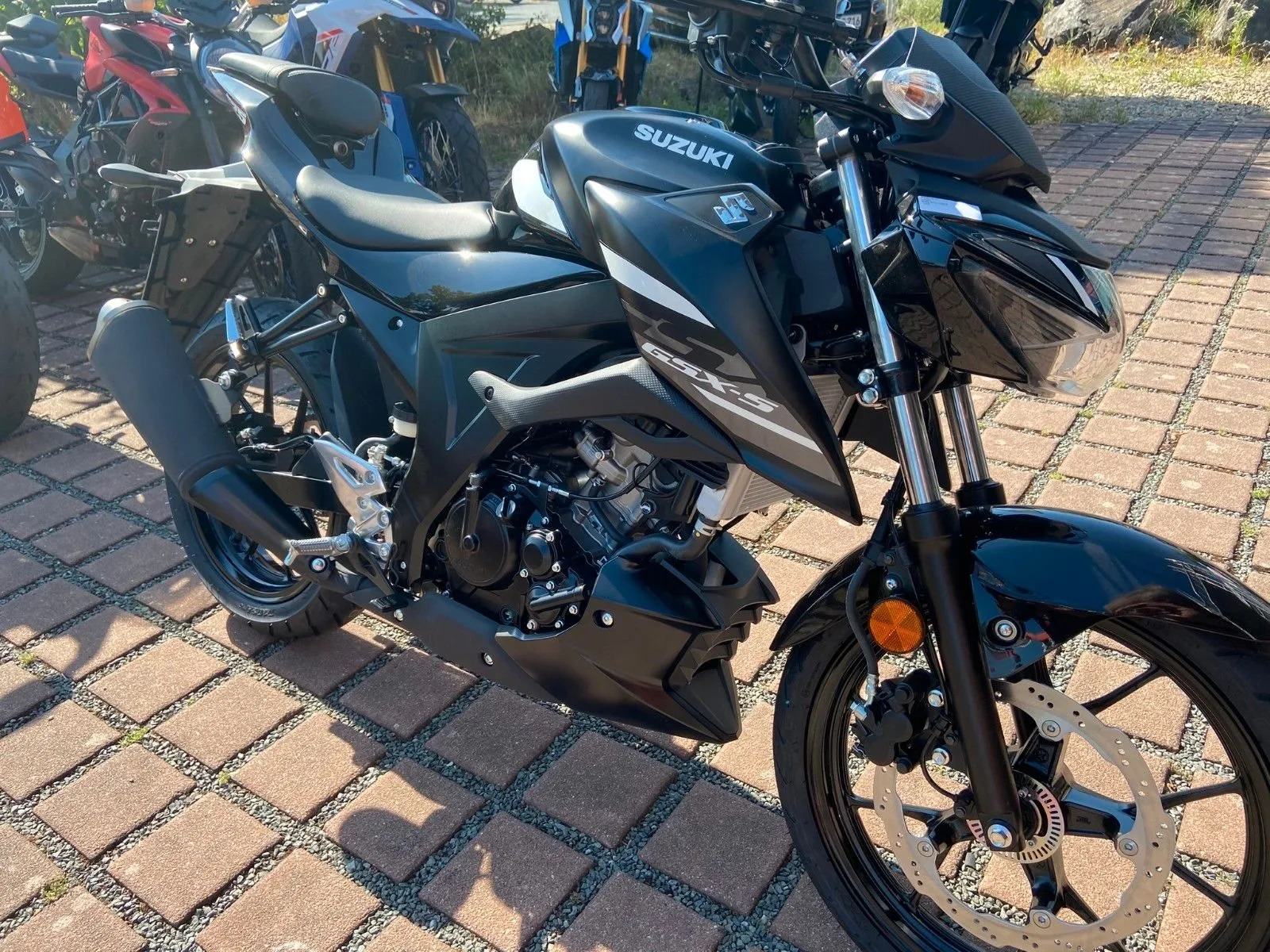 Suzuki GSX-S125