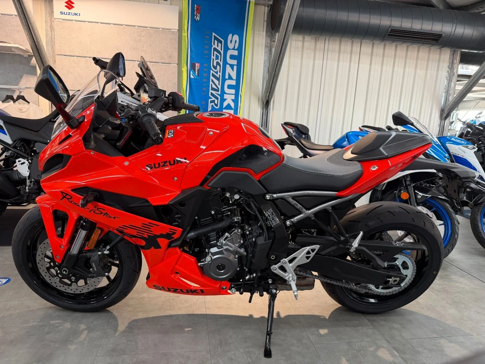 Suzuki GSX-8R Daidai-Iro Power Edition