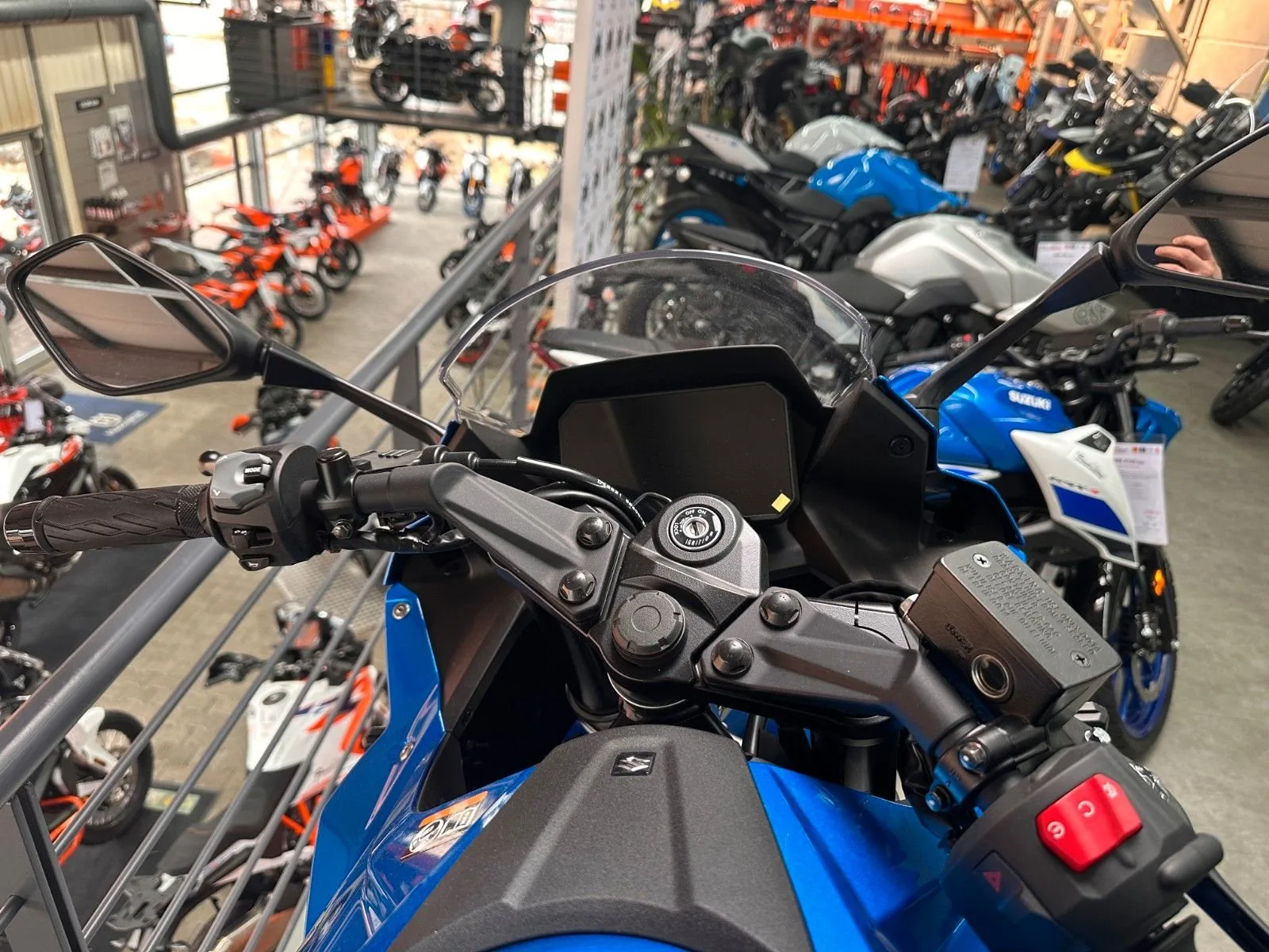 Suzuki GSX-8R