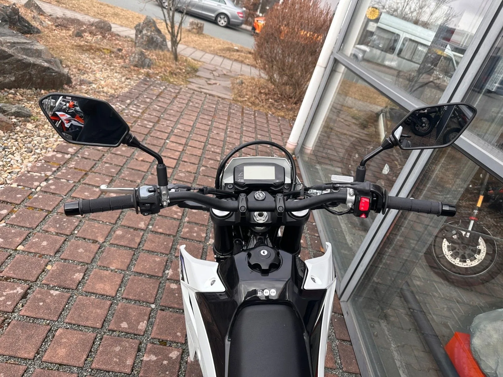 Suzuki DR-Z4SM