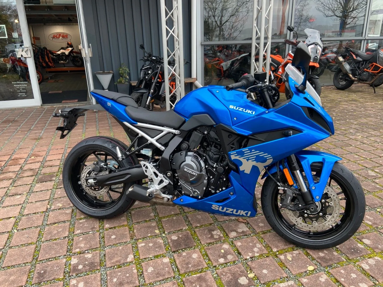 Suzuki GSX-8R