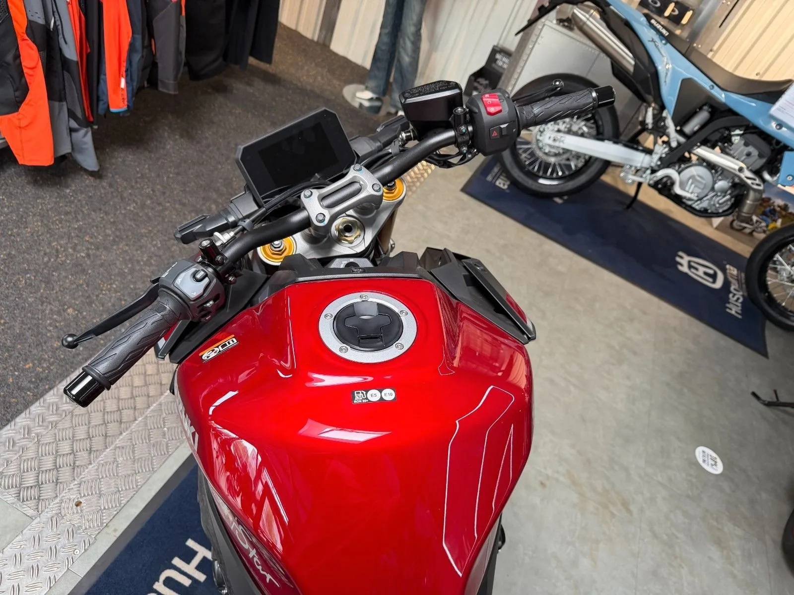 Suzuki GSX-S1000