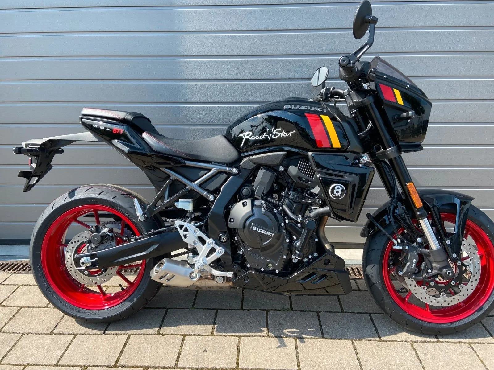 Suzuki GSX-8TT