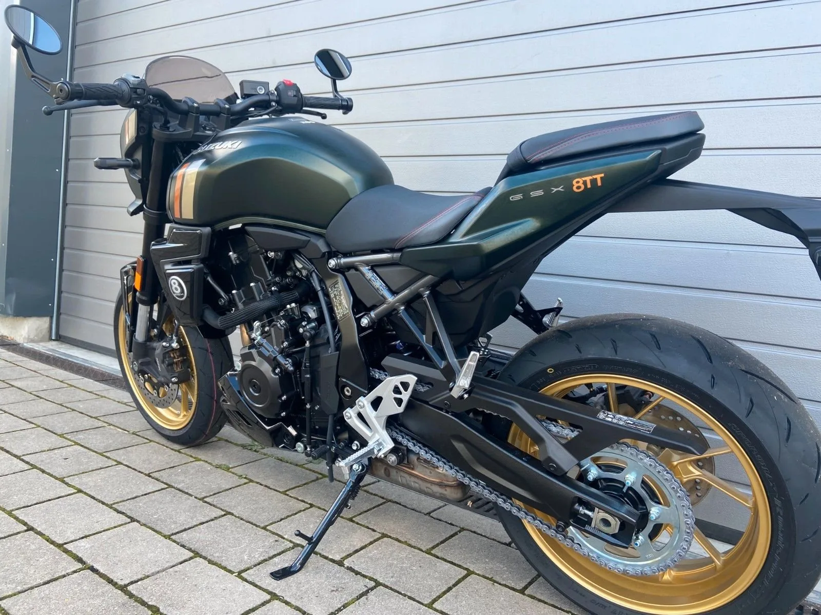 Suzuki GSX-8TT