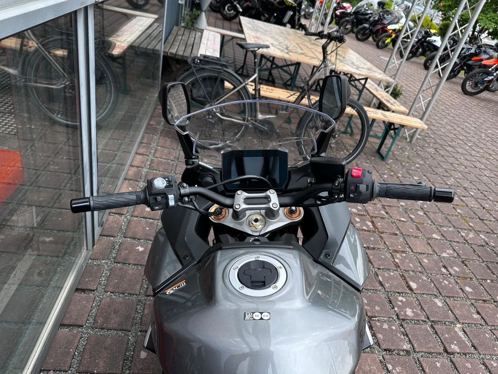 Suzuki GSX-S1000GT