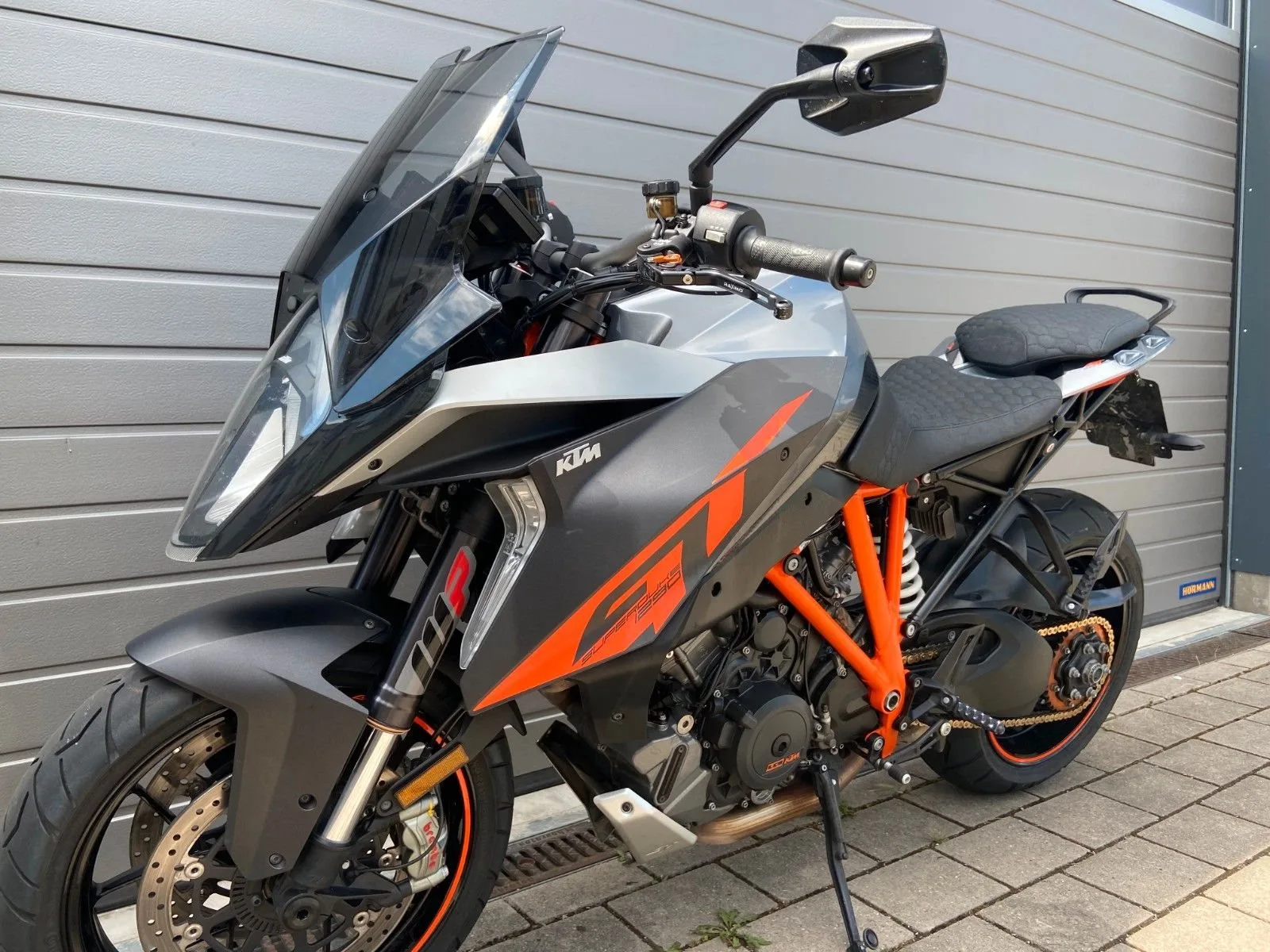 KTM 1290 Super Duke GT