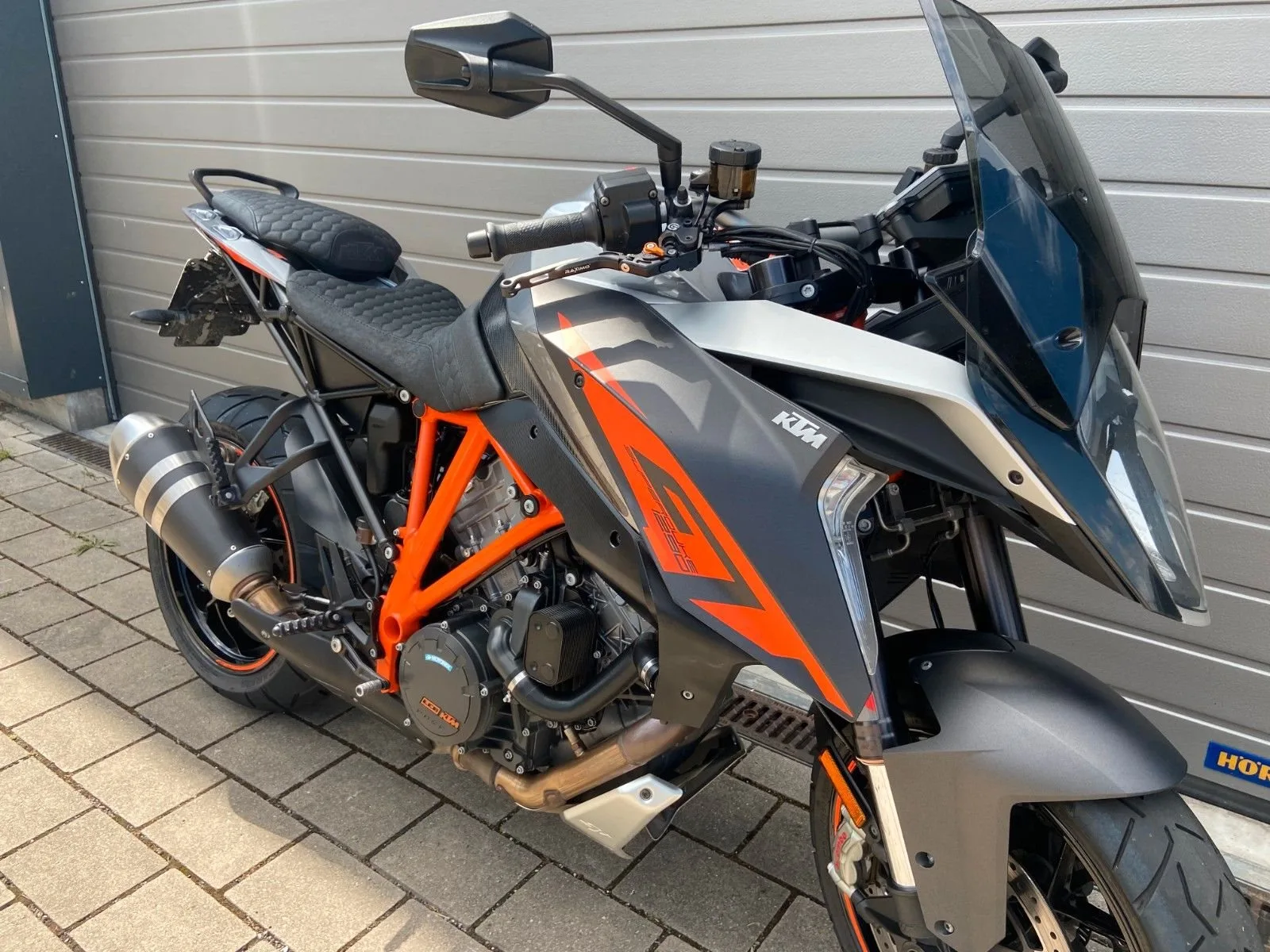 KTM 1290 Super Duke GT