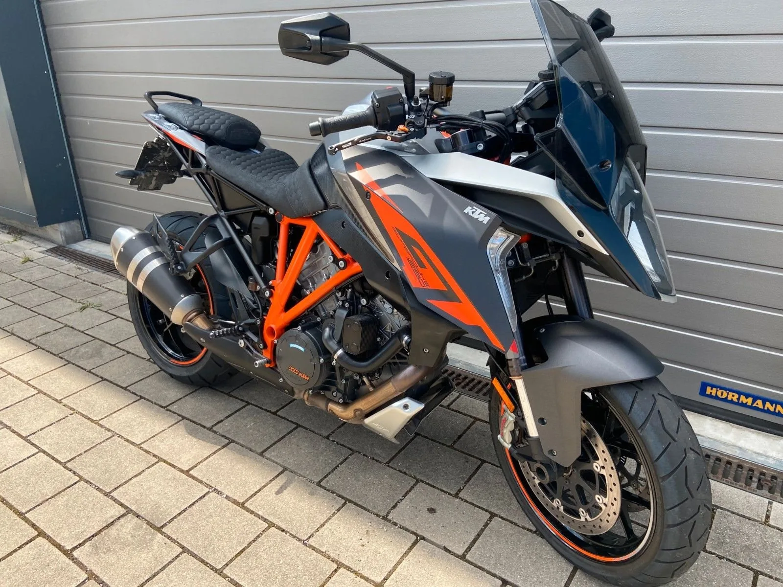 KTM 1290 Super Duke GT