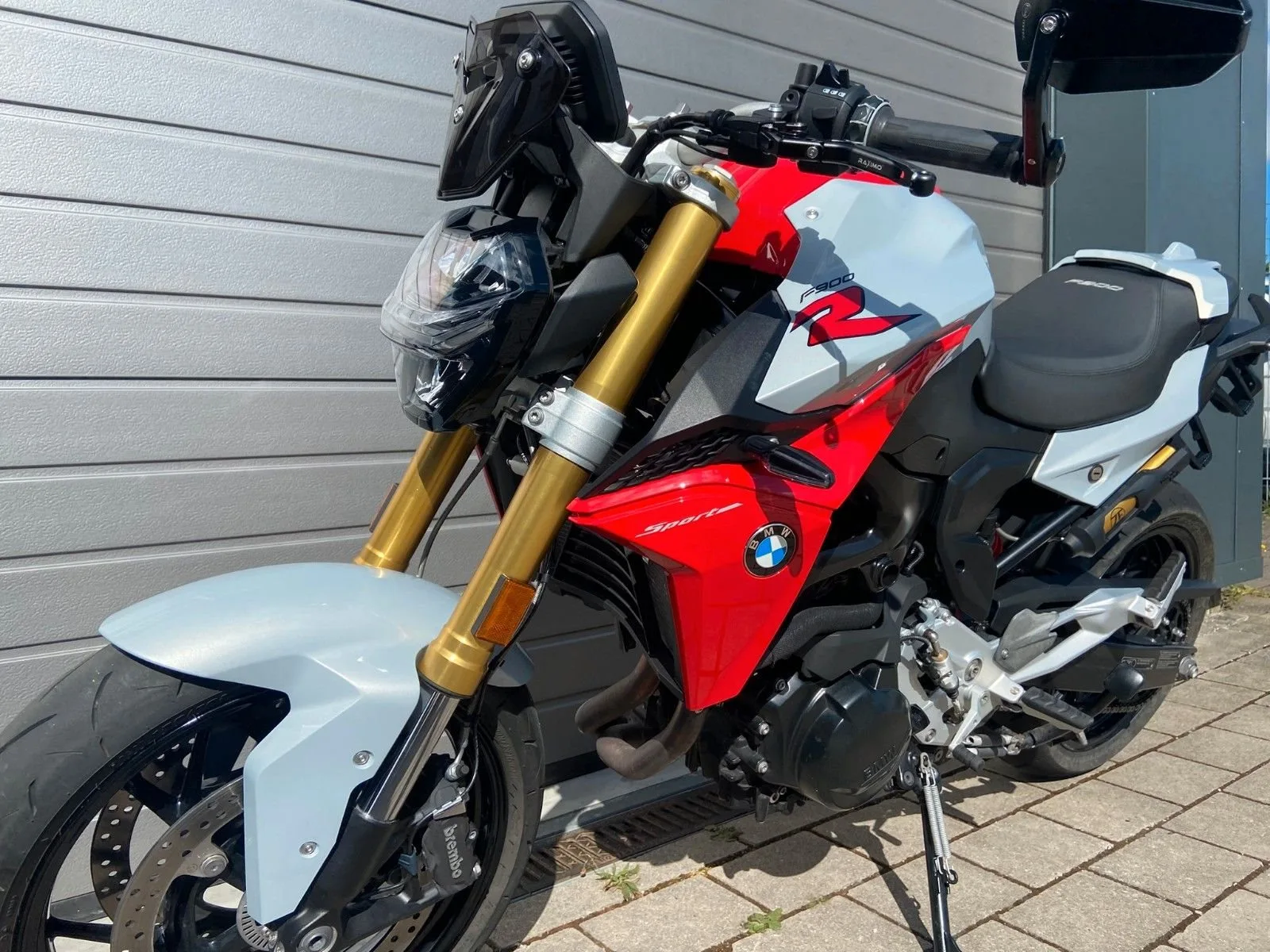 BMW F 900 R