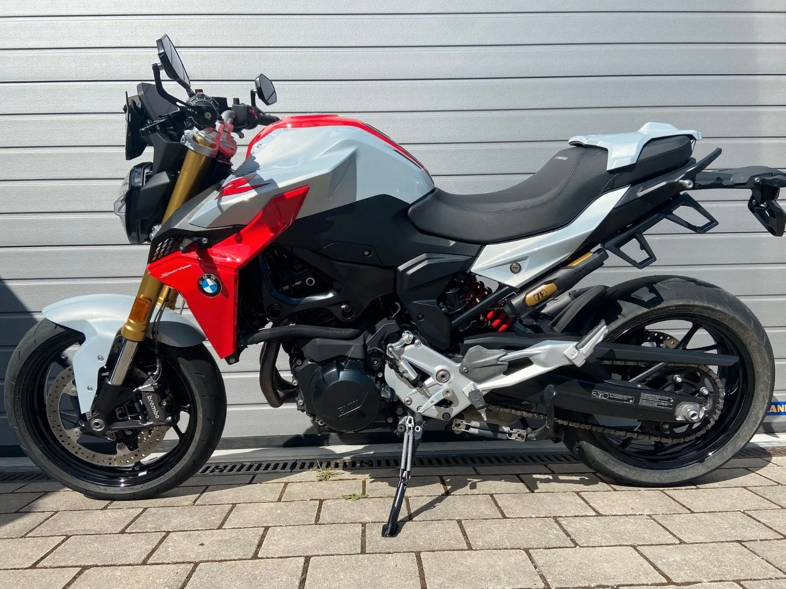 BMW F 900 R