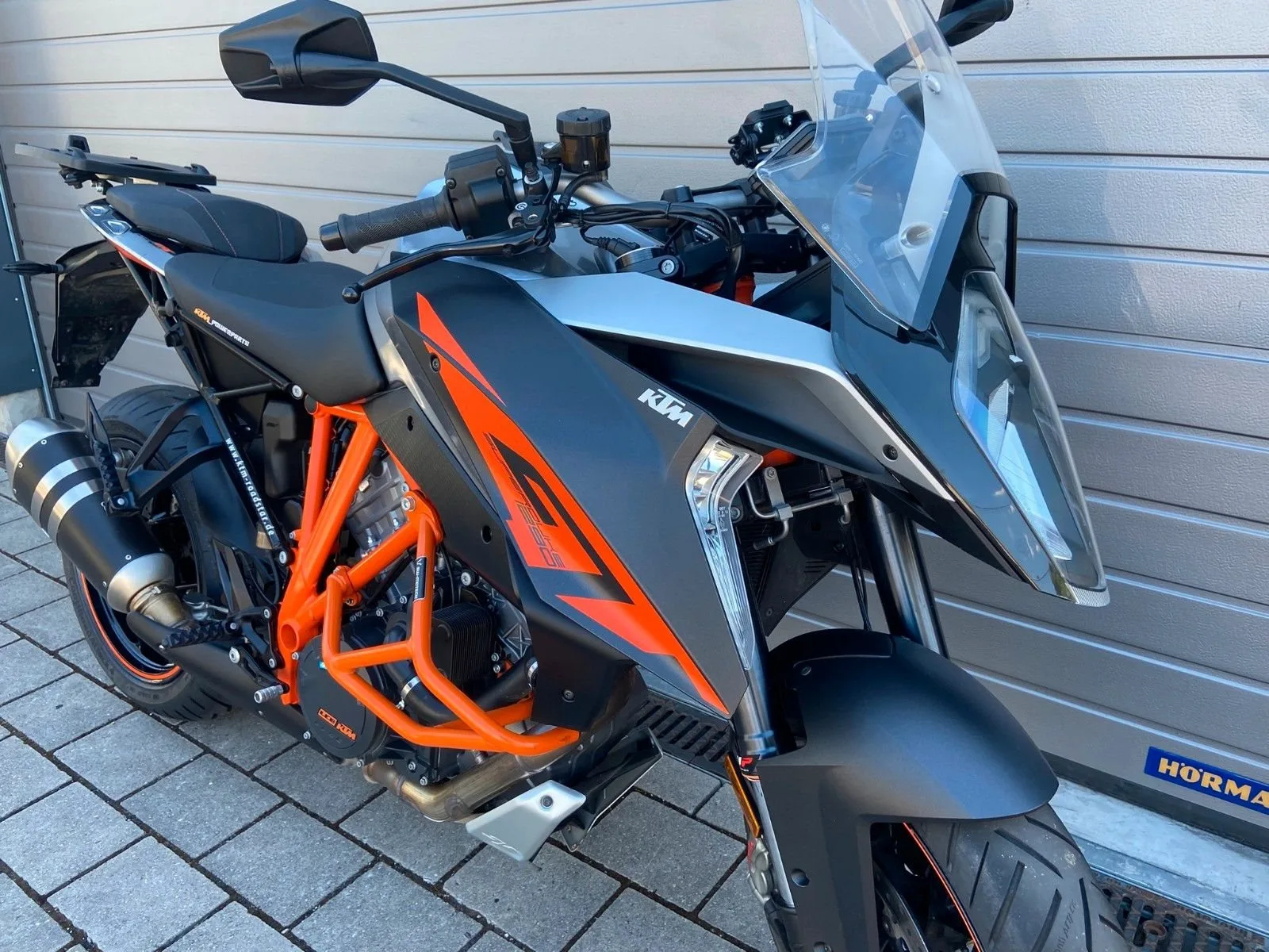 KTM 1290 Super Duke GT 1.Hand, Koffer etc.