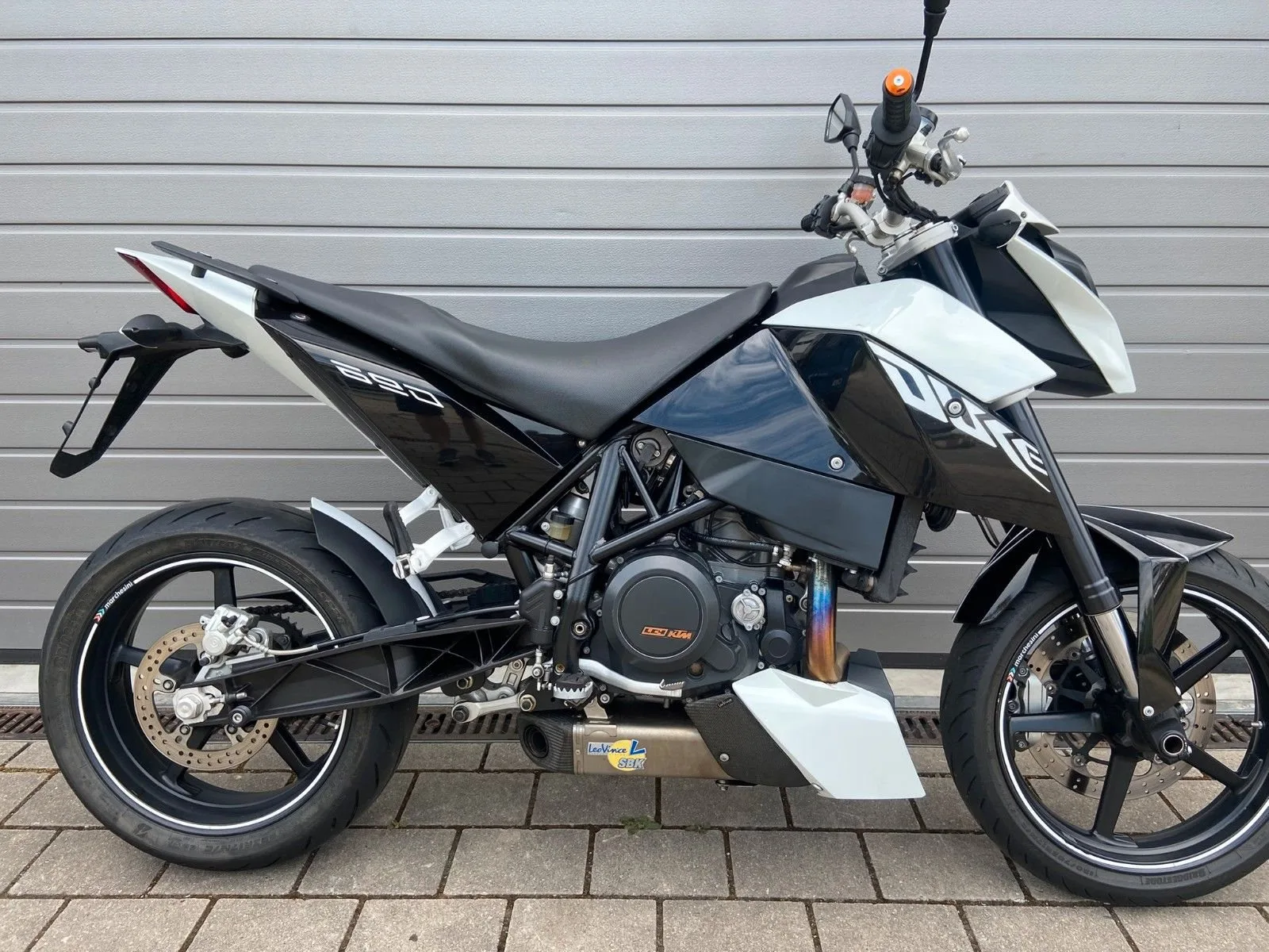 KTM 690 Duke