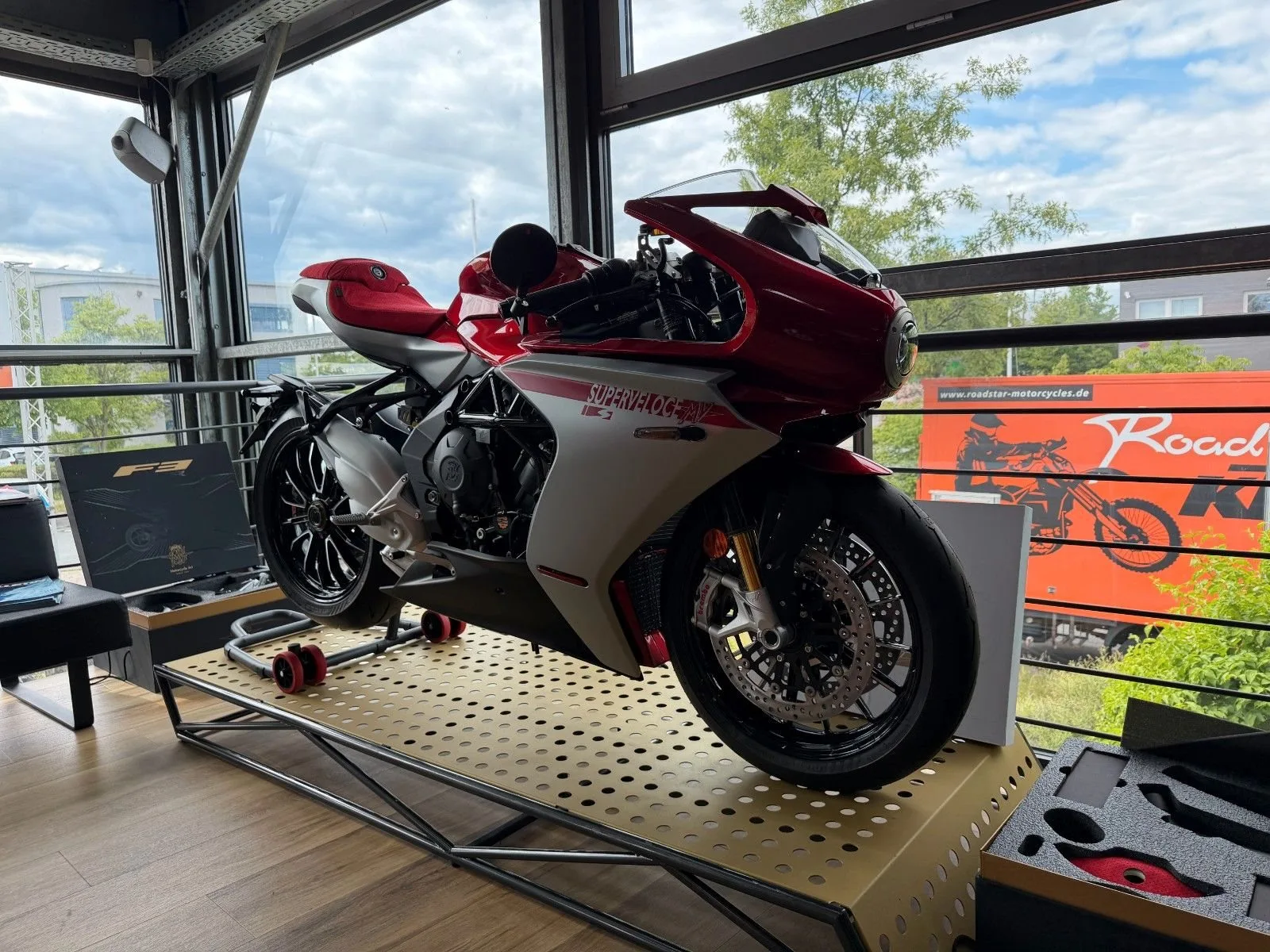 MV Agusta Superveloce S Ottantesimo