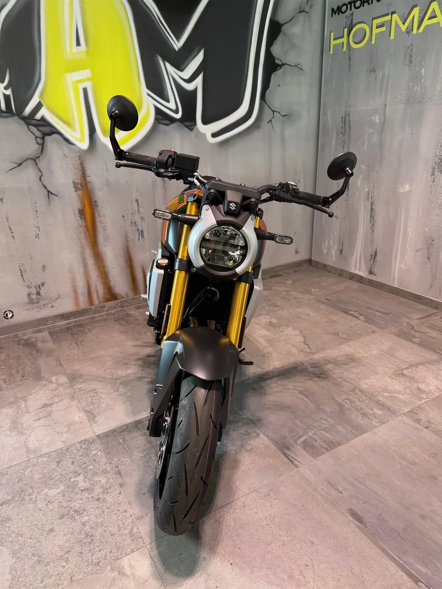 Suzuki GSX-8T