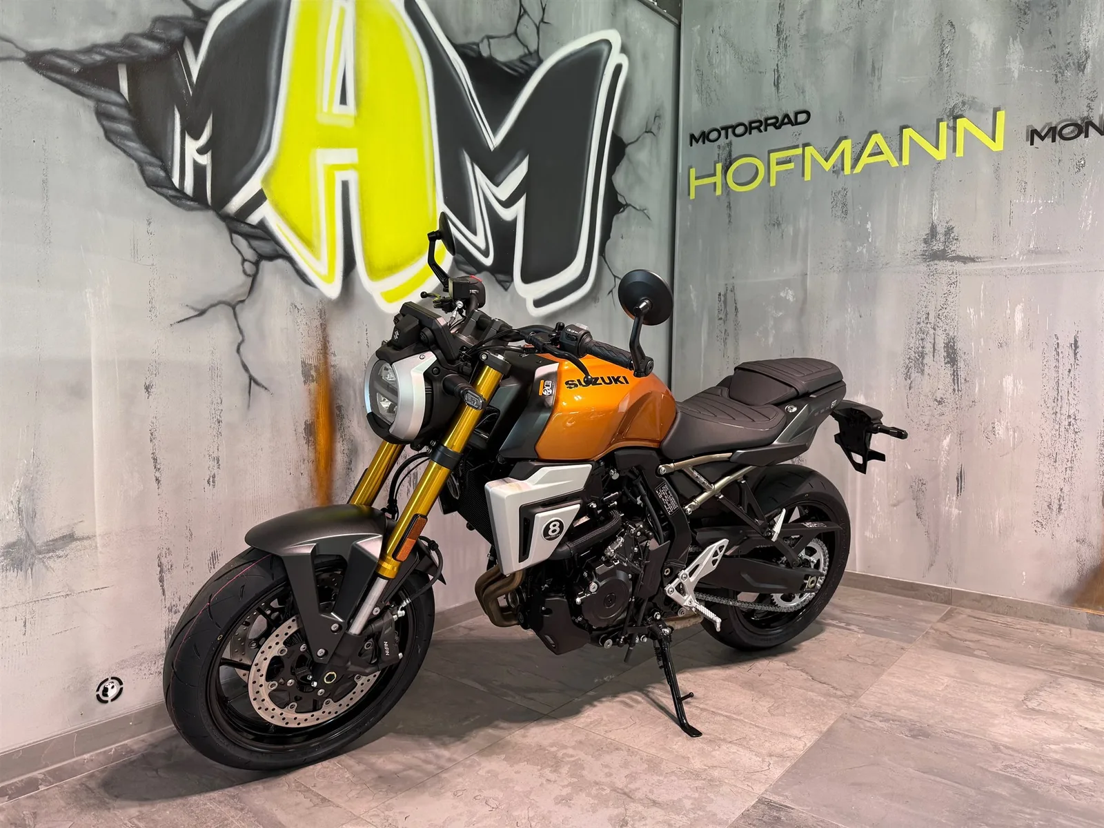 Suzuki GSX-8T