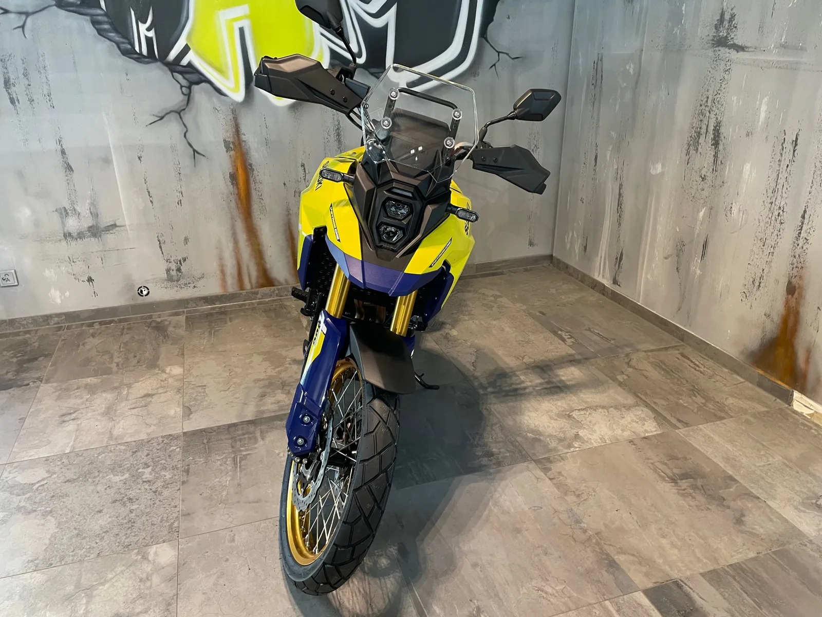 Suzuki V-Strom 800DE Sonderpreis Tageszulassung 11/24