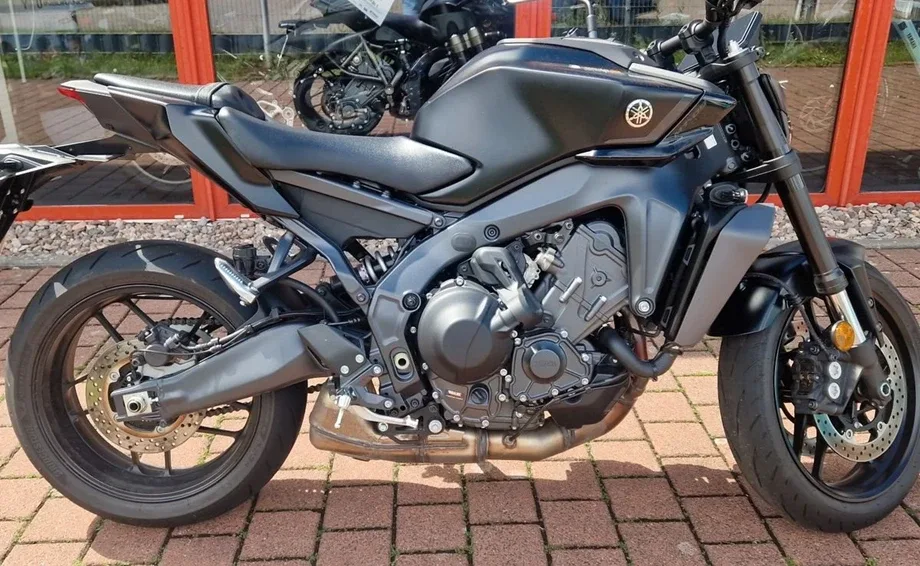 Yamaha MT-09 Y-AMT 35kW